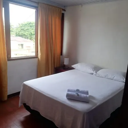 Tucuma Casa Hotel Leticia Exterior photo